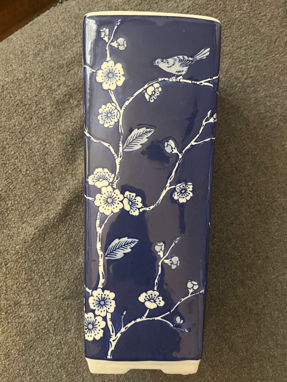 12-inch Chinese-style blue and white square pillar porcelain vase or stand